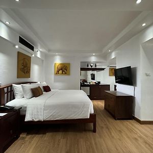 Le Siam Hotel Silom Bangkok By Pcl